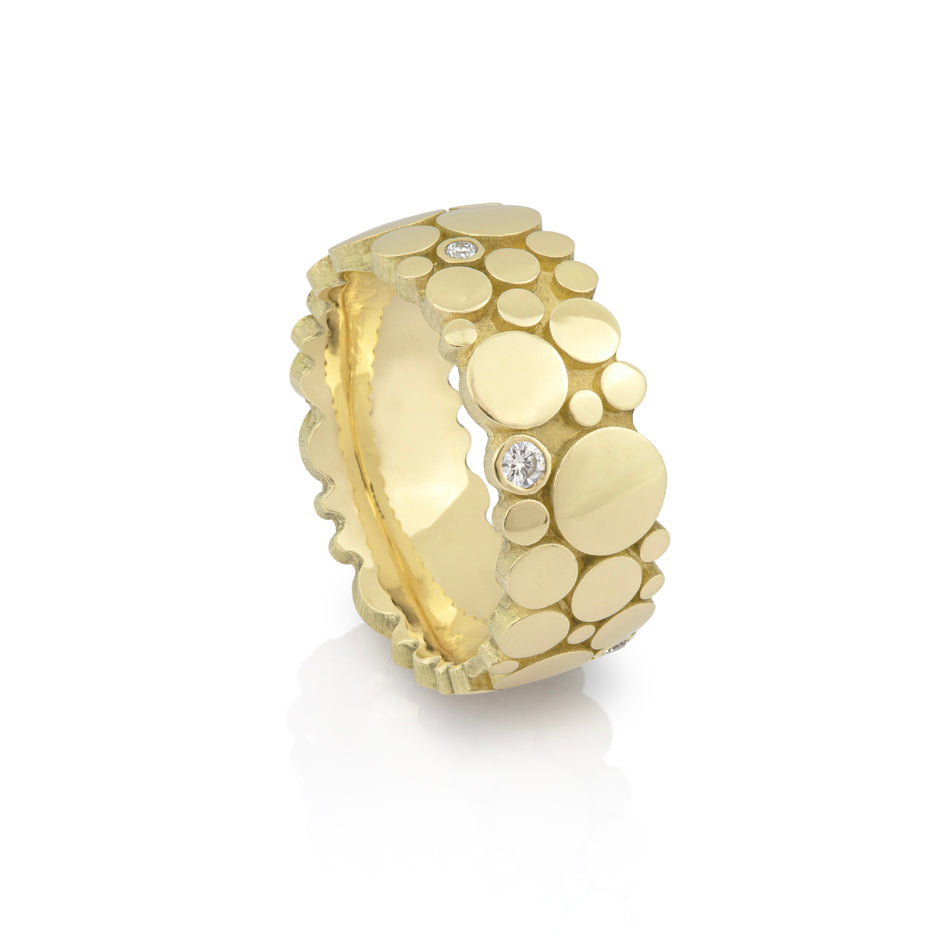 18ct gold galaxy ring by Sarah Herriot.