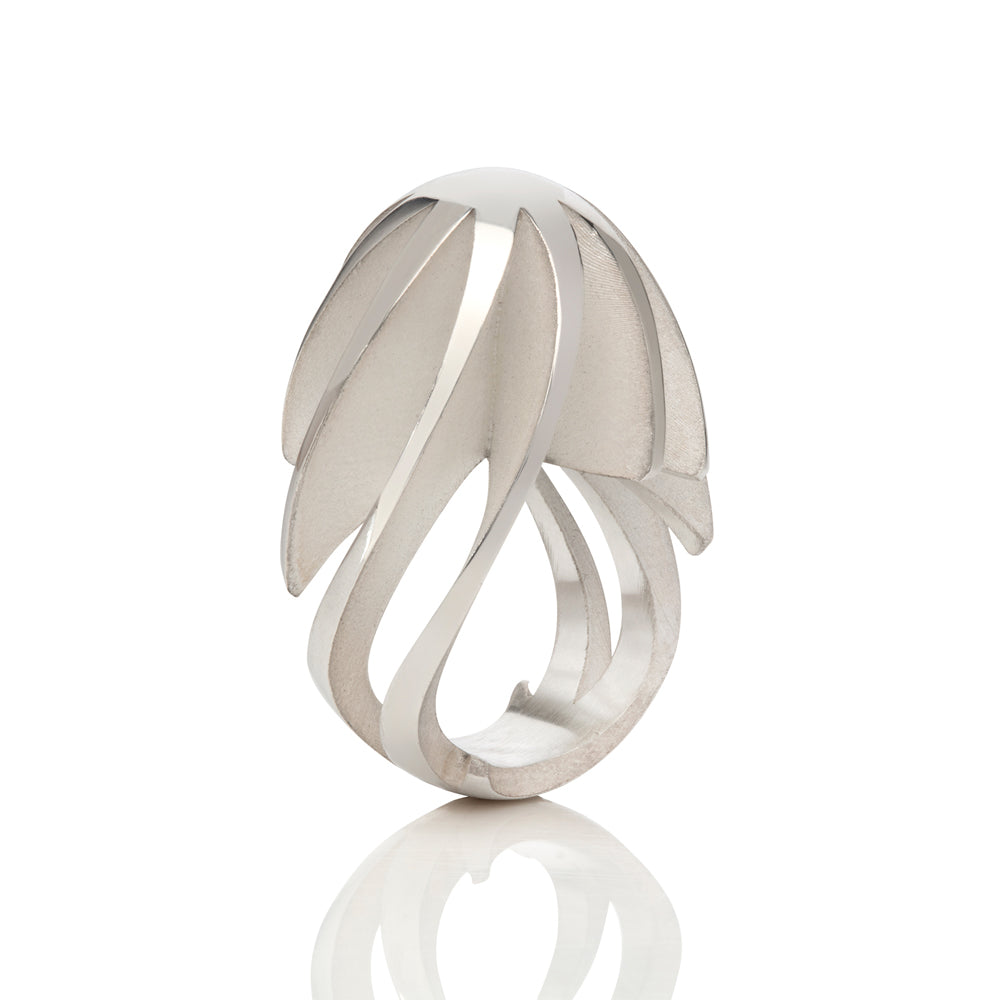 Twist and shout ring in silver by Sarah Herriot.