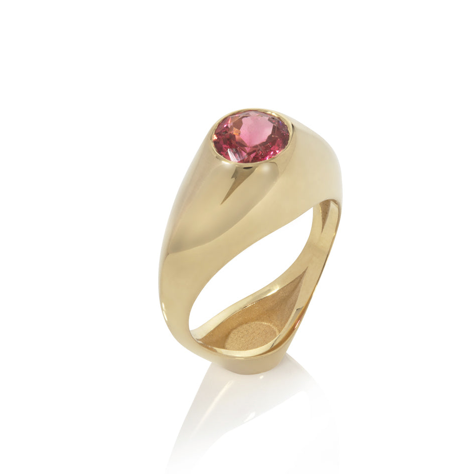 18ct gold vessel ring with round pink spinel by Sarah Herriot.